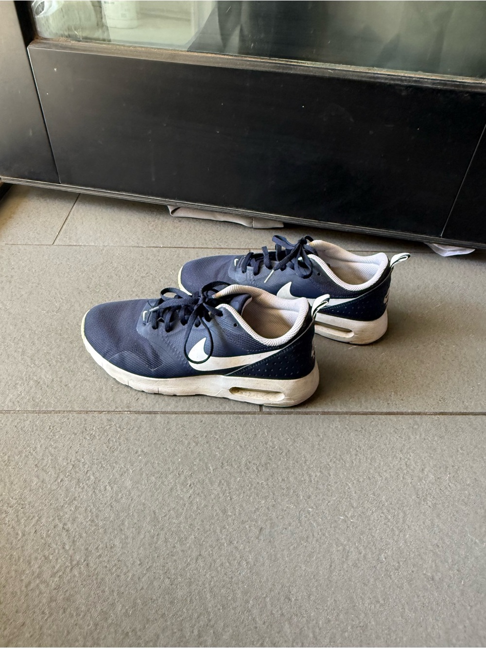 Nike Air Max Tavas GS Navy White Sneakers 6.5Y Women’s 8 Style 814443-402